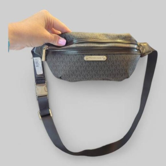 Michael Kors Handbags - NWT Michael Kors Fanny Pack Buckle Belt